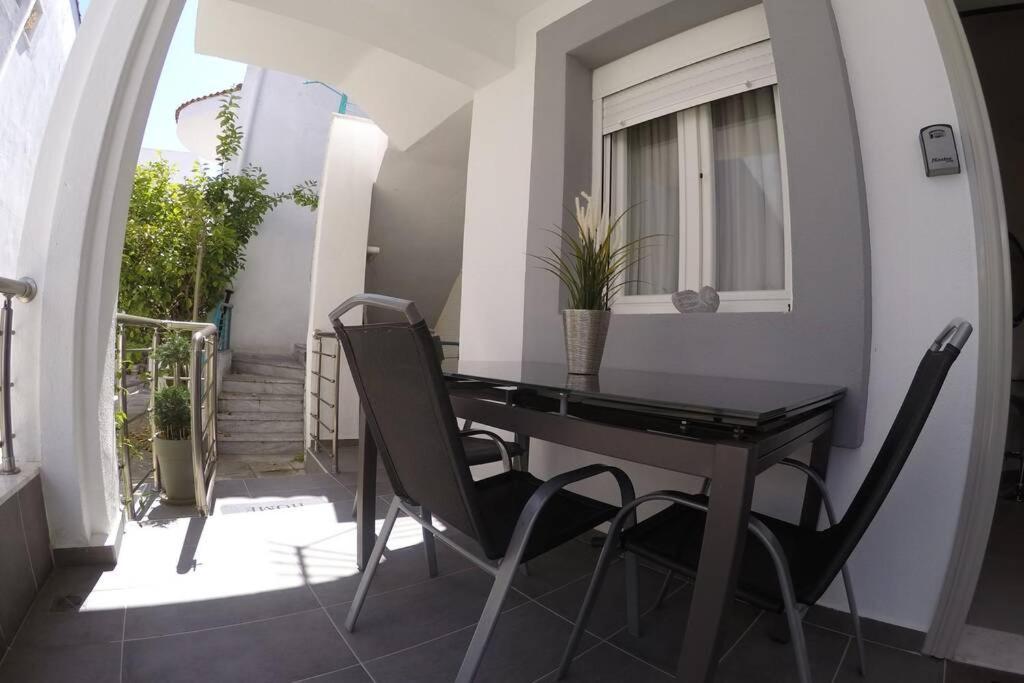 Polychrono New 2 Bedroom Apt. Just By The Sea! Екстер'єр фото