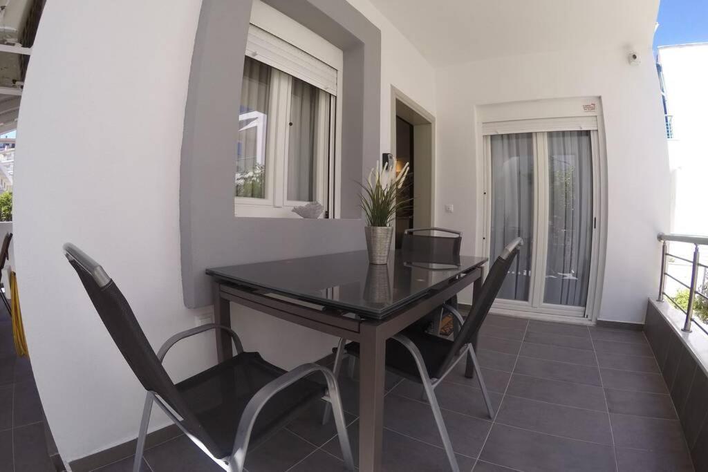 Polychrono New 2 Bedroom Apt. Just By The Sea! Екстер'єр фото